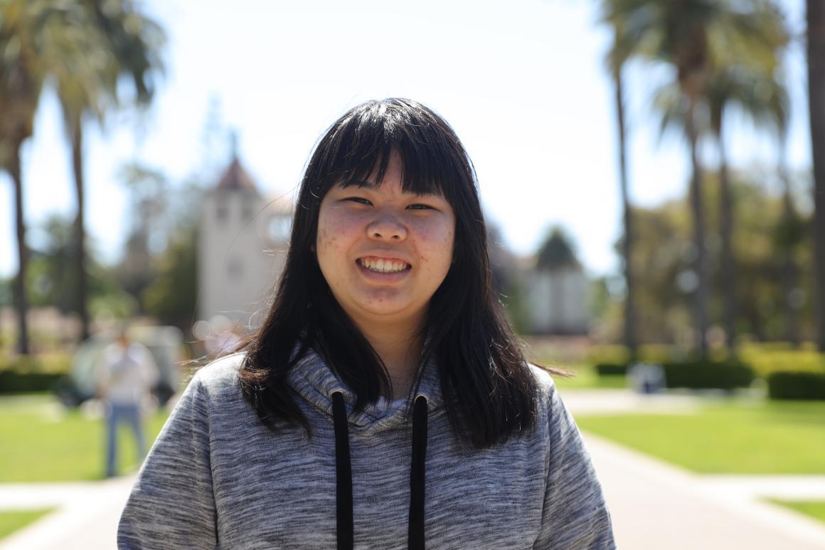 Headshot of student Hannah Dinh