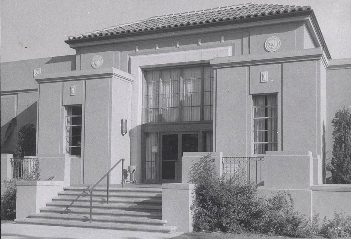 View of de Saisset Museum in 1956, one year after it opened.