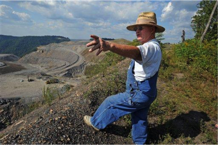 Larry Gibson overlooking Kayford Mountain in 2008. [5]