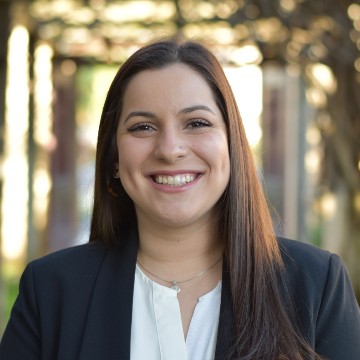 Headshot of Fulbright winner Mariana Perera