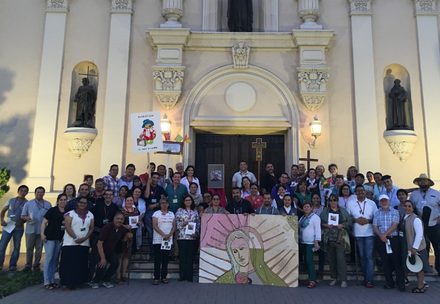 Group of students who recieved the Latinx-Catholic Ministry Scholarship 