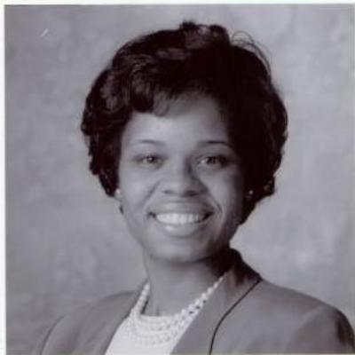 Headshot image for Nygina Mills