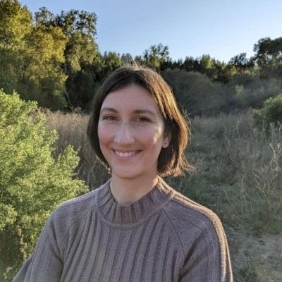 Sara Wainer headshot