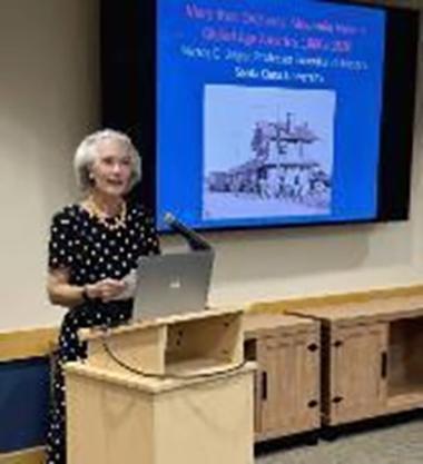 Nancy Unger presenting to the Mountain View Historical Society