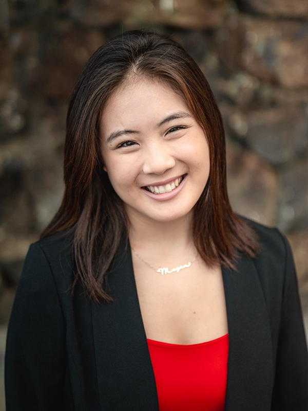 Megan Baldemor headshot