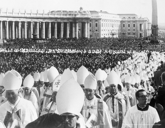 Opening procession of the Second Vatican Council