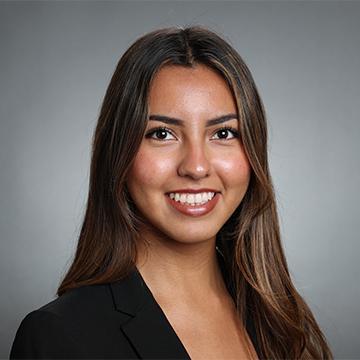 Jacqueline Ceja Ciocca Center Intern