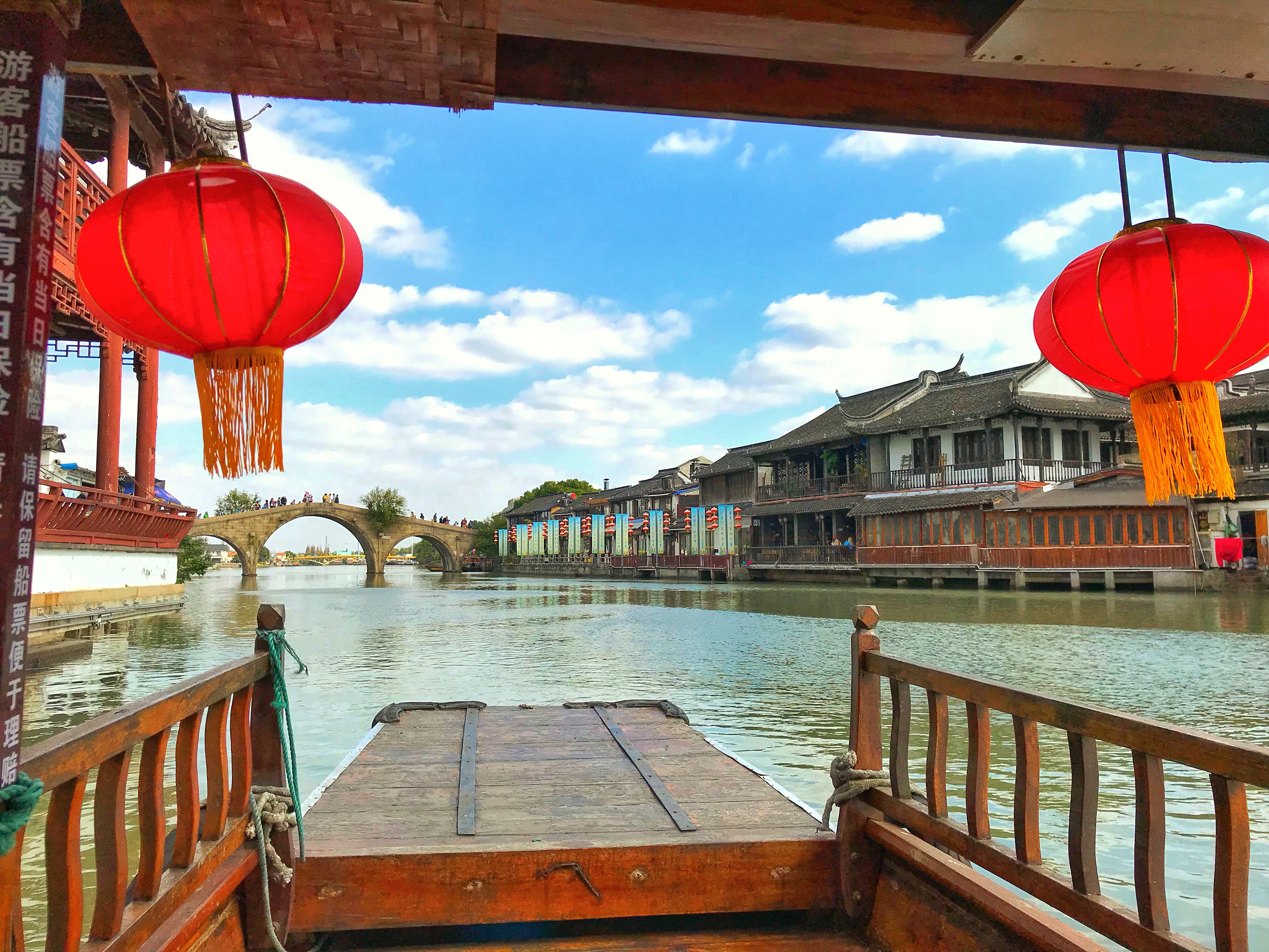 Decorative image of dock going into water 