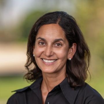 Valerie Sarma's portrait image link to story