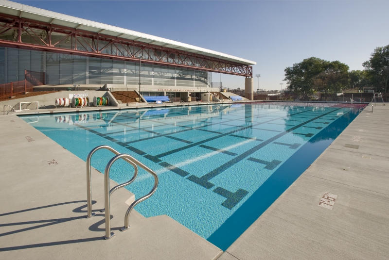 Picture of the Sullivan Aquatic Center